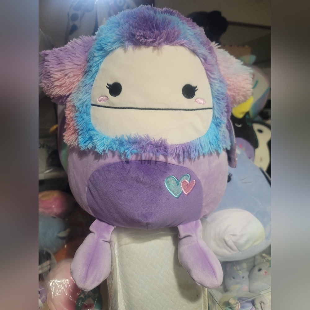 12" Eden Squishmallow Bigfoot Valentine Edition New With Tag